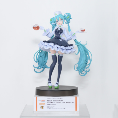 POP UP PARADE 初音未来 眼镜×咖啡厅