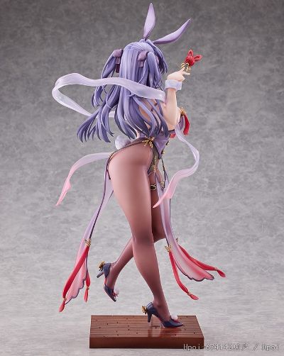 旗袍兔女郎 百合