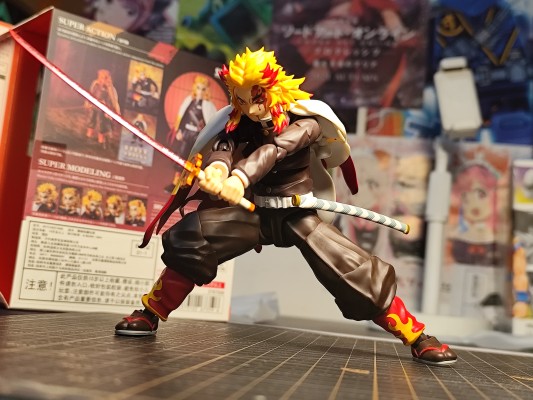 S.H.Figuarts 鬼灭之刃 炼狱杏寿郎