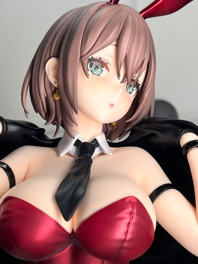 B-style 色彩艳丽兔女郎 莫妮卡