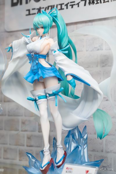 梦想成为魔法少女 玛吉雅碧蓝 薄冰巫女