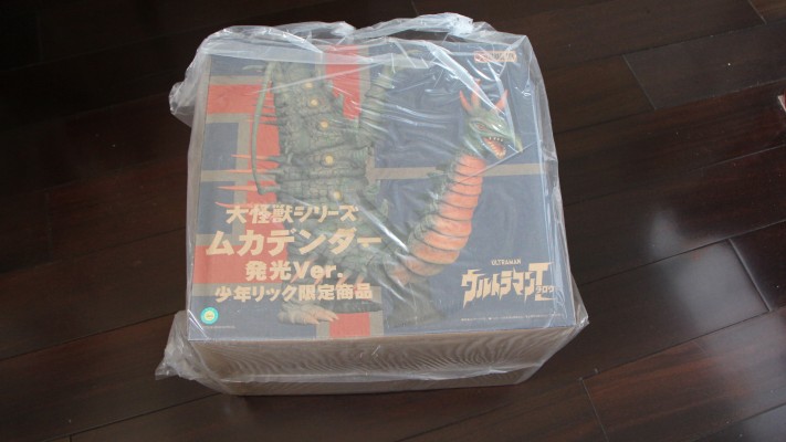 大怪兽系列 莫卡旦达 发光版