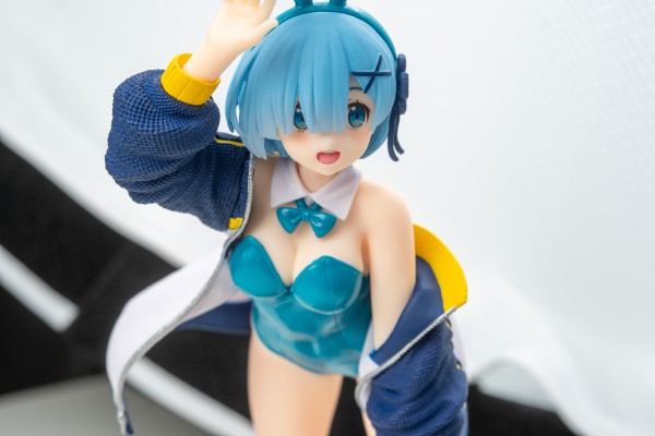 Coreful  Re：从零开始的异世界生活 雷姆 ~外套兔女郎~ 新装版