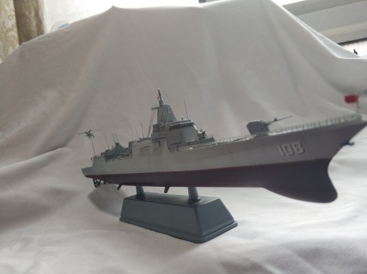 编号：06729 1/700 世界战舰系列 中国海军 055型导弹驱逐舰