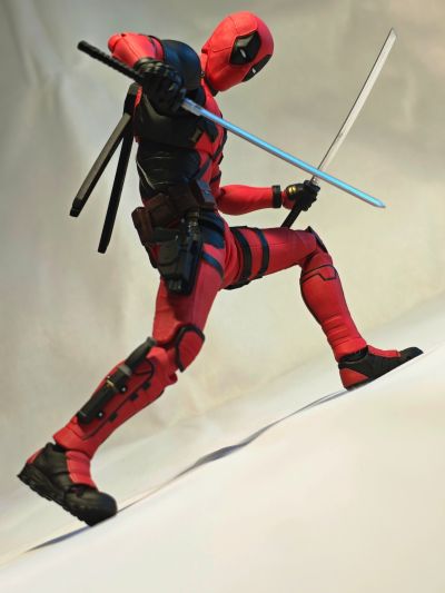 S.H.Figuarts 死侍（死侍与金刚狼）