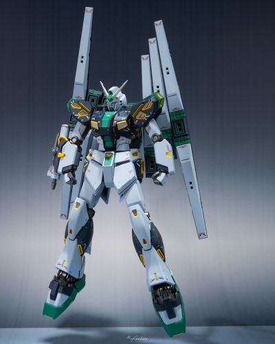 METAL ROBOT魂 （Ka版）＜机动战士系列＞ 量产型ν高达（飞翼浮游炮装备）