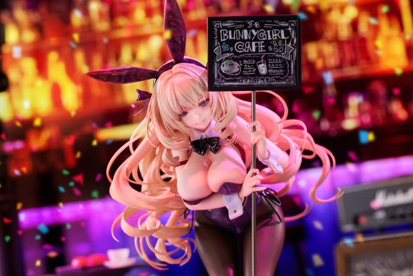 害羞，她恋爱了 钟堂英丽奈