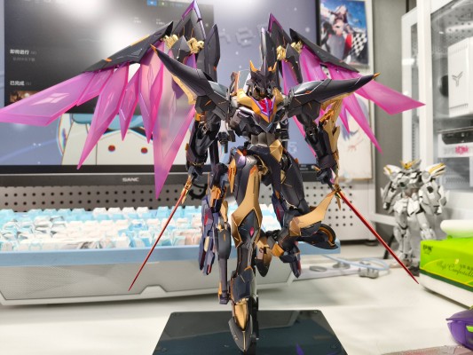 METAL BUILD DRAGON SCALE 兰斯洛特·阿尔比昂零式