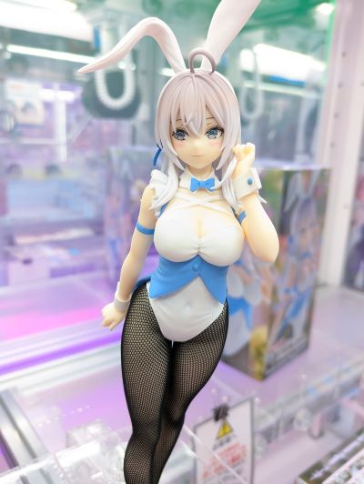 BiCute Bunnies 不时用俄语小声说真心话的邻桌艾莉同学 艾莉