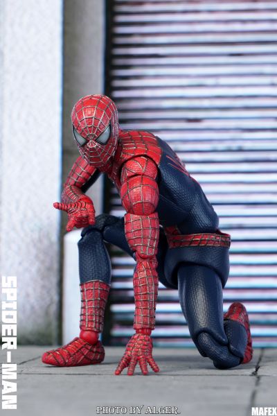 MAFEX 编号241 好邻居蜘蛛侠