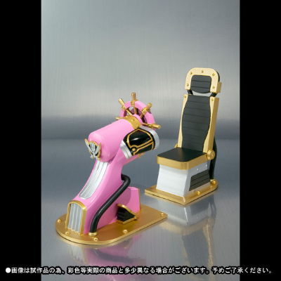 S.H.Figuarts  豪快粉