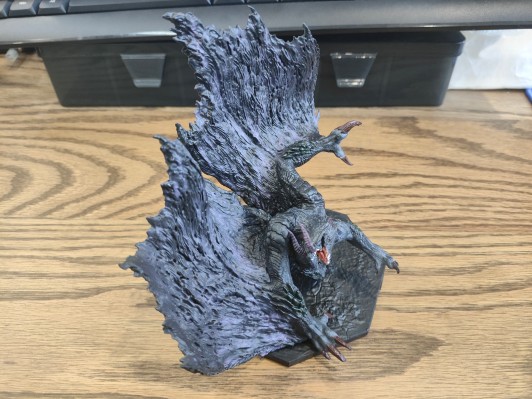 CFB CUBE 怪物猎人系列 四件套（黑蚀龙、神秘红光天彗龙、愤怒怨虎龙、泡狐龙）