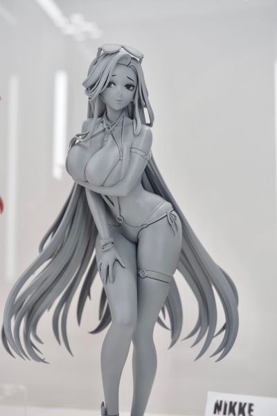 胜利女神：新的希望 梅登 艳阳之下