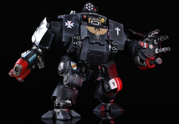 战锤40000  黑色圣堂 救赎者型无畏机甲