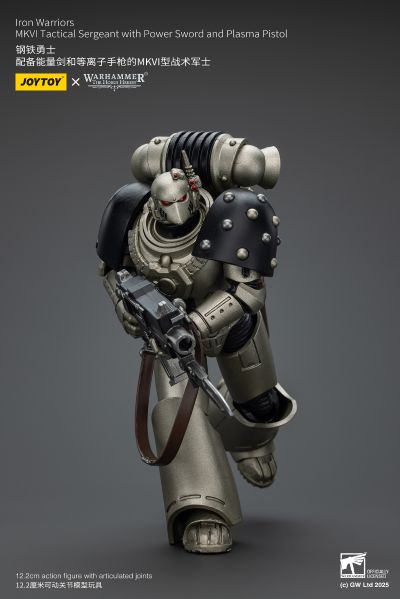 战锤：荷鲁斯之乱 钢铁勇士 配备能量剑和等离子手枪的MKVI型战术军士