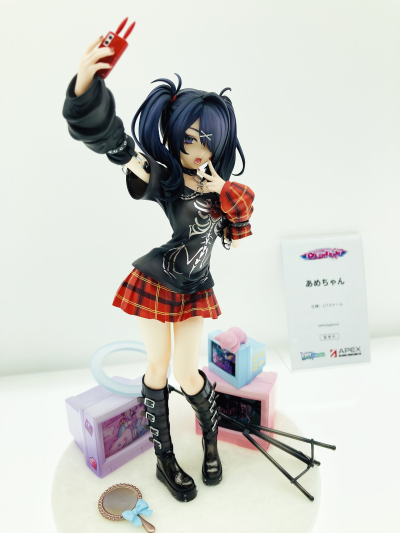 主播女孩重度依赖 糖糖 1/7 比例手办