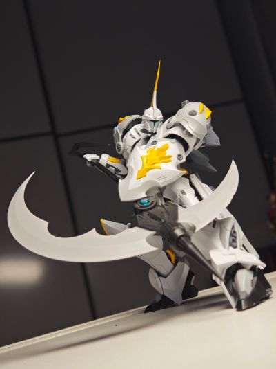 圆桌骑士团系列 巨神剑·特里斯坦