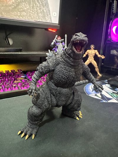 S.H.MonsterArts 哥斯拉大战基多拉 哥斯拉（1991） -新宿决战-