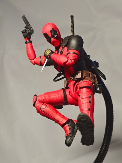 S.H.Figuarts 死侍（死侍与金刚狼）