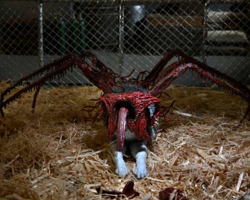 怪形-7英寸比例可动人偶——豪华终极狗形怪物——怪形狗（怪形犬）