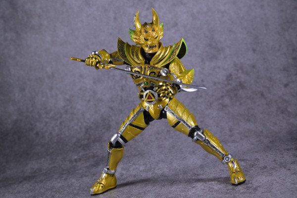 S.H.Figuarts（真骨雕制法） 黄金骑士牙狼（冴岛钢牙）牙狼20周年纪念版