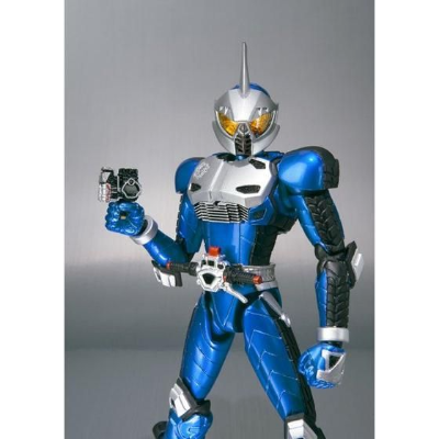 S.H.Figuarts 假面骑士警骑 审判形态