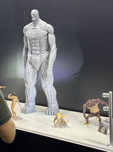 转轮科技 惊奇山口 颚之巨人