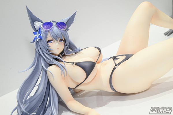 B-style  碧蓝航线 鵗（信浓）周年泳装