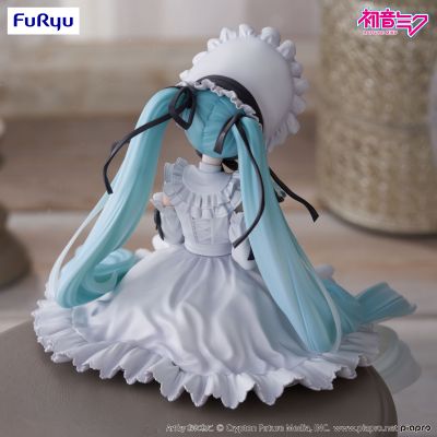 压泡面 初音未来 古典娃娃