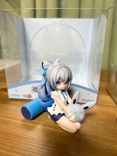 崩坏3 布洛妮娅 真理之律者手办 小不点律者