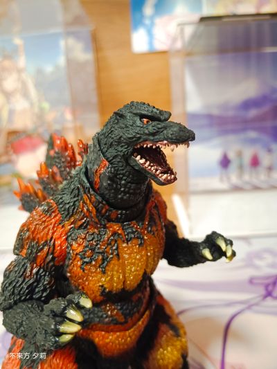 S.H.MonsterArts 哥斯拉（1995）70周年特别纪念版