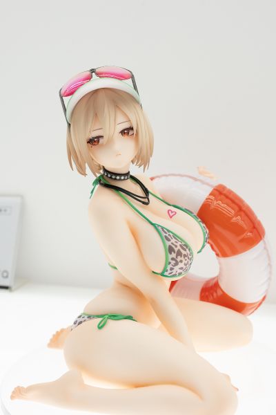 EXTRA 不良警察 泳装