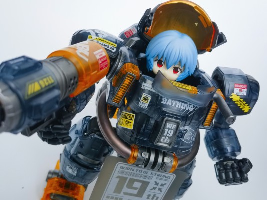 B.Duck 斯巴达克 19周年黑武士限定版