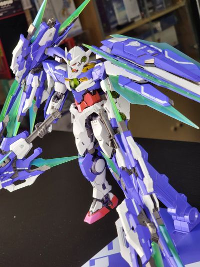 METAL BUILD 用于量子型00高达全刃装的配件包