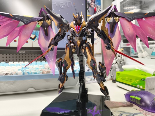 METAL BUILD DRAGON SCALE 兰斯洛特·阿尔比昂零式