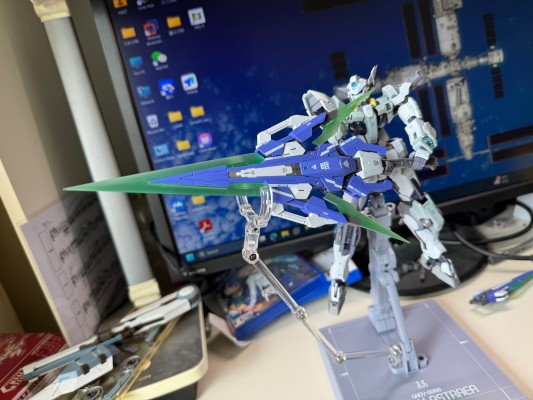 METAL BUILD 用于量子型00高达全刃装的配件包