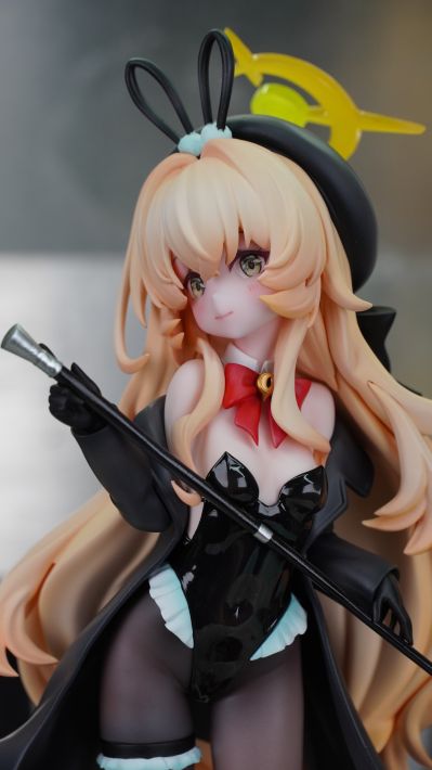 蔚蓝档案 笑脸教授