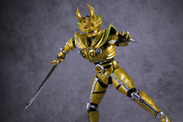 S.H.Figuarts（真骨雕制法） 黄金骑士牙狼（冴岛钢牙）牙狼20周年纪念版