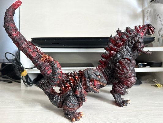 DFORM＋ 	新・日本・英雄宇宙（一套4个 哥斯拉＆初号机＆奥特曼＆假面骑士）