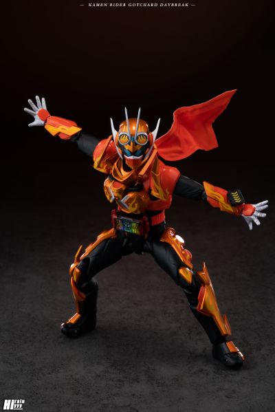 S.H.Figuarts 假面骑士烈焰歌查德破晓 / 歌查德破晓 蒸汽蝗虫