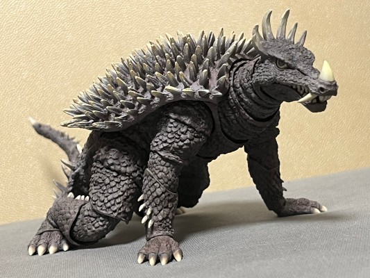 S.H.MonsterArts  安吉拉斯（1972）