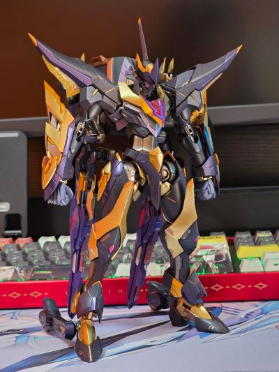 METAL BUILD DRAGON SCALE 兰斯洛特·阿尔比昂零式