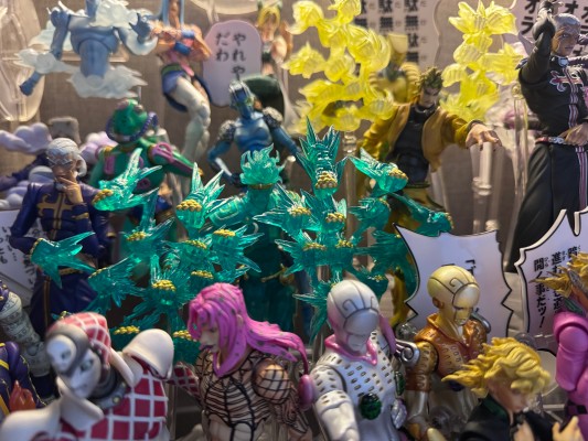 超像可动 JOJO的奇妙冒险 第三部 星辰斗士 白金之星 金色透明版