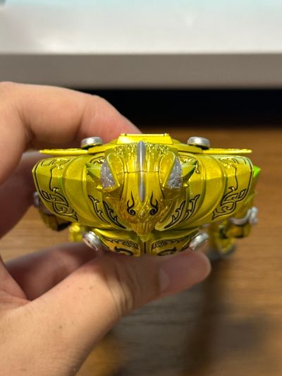 S.H.Figuarts（真骨雕制法） 黄金骑士牙狼（冴岛钢牙）牙狼20周年纪念版