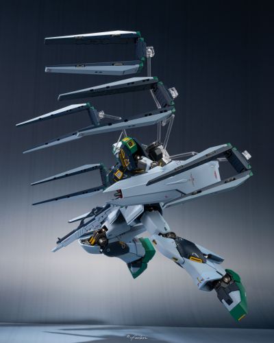 METAL ROBOT魂 （Ka版）＜机动战士系列＞ 量产型ν高达（飞翼浮游炮装备）