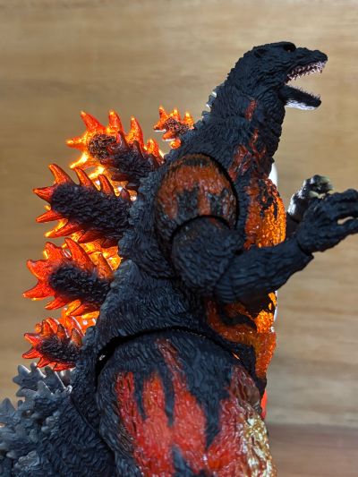 S.H.MonsterArts 哥斯拉（1995）70周年特别纪念版