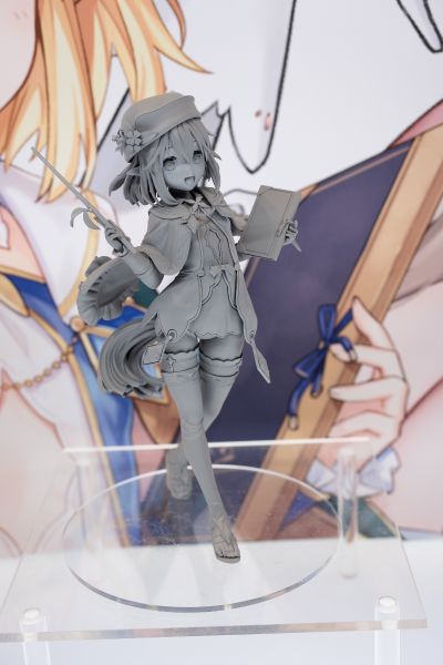 精灵村 村里的老师 莫妮卡