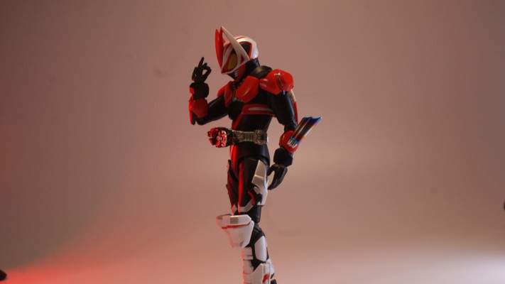 S.H.Figuarts 假面骑士吉恩