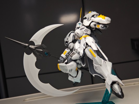 圆桌骑士团系列 巨神剑·特里斯坦