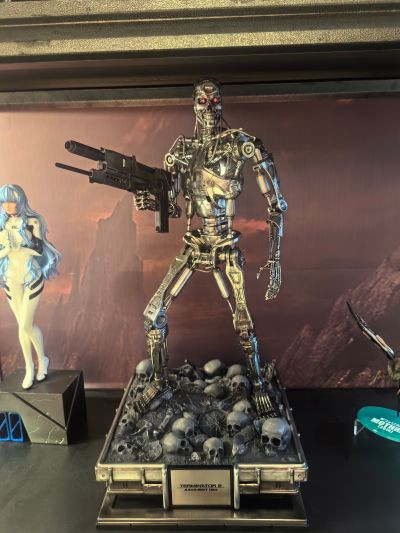 MMT2-01 终结者2 T-800 内骨骼